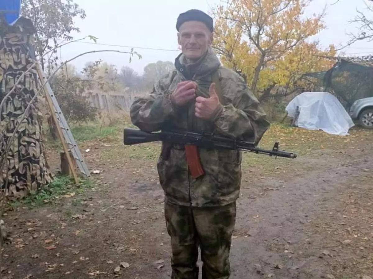 Во время артобстрела в зоне СВО погиб 55-летний сапер из Азова