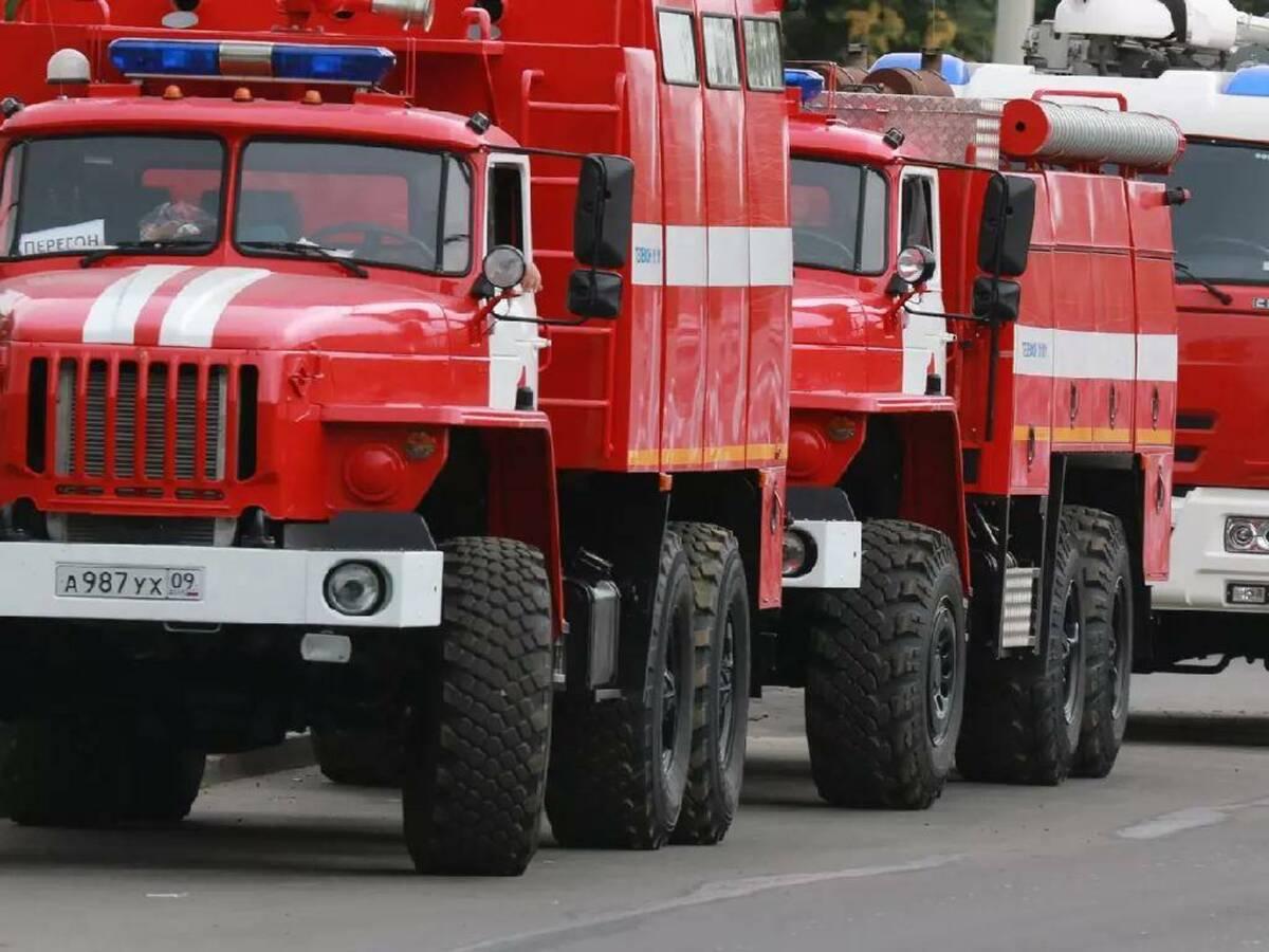 В Азовском районе произошел ландшафтный пожар площадью не менее сотни квадратных метров