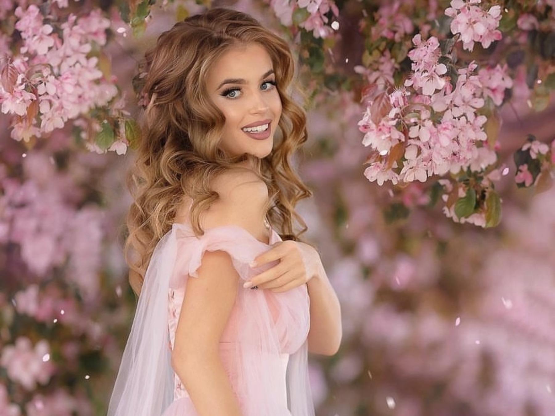 «Мисс Россия» из Азова восхитила поклонников в образе сказочной принцессы