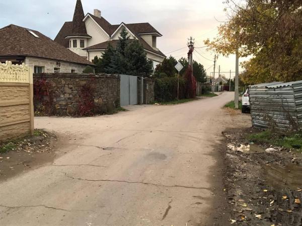 В Азовском районе 8-летняя девочка попала под колеса ВАЗа