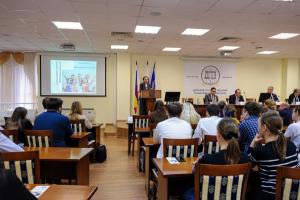 В Ростове обсудили профилактику социально-негативных явлений среди молодежи на форме «СТЕПру»