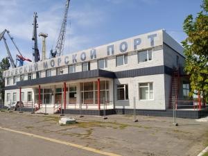 В порту Азова заработал морской грузовой пункт пропуска через госграницу России
