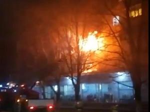 В Азове в крупном пожаре на Васильева сгорели два человека
