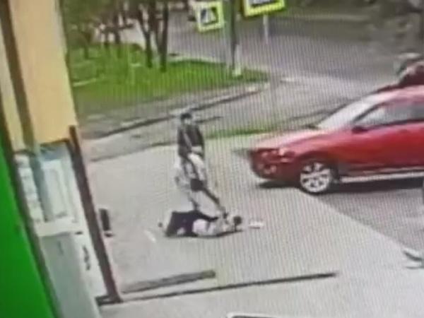 Александр Бастрыкин поручил возбудить уголовное дело по факту избиения школьницы в Азове