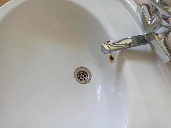 Жители свыше ста домов в Азове на 13 дней останутся без горячей воды