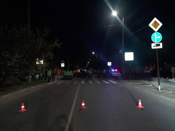 В Азове в массовой аварии пострадала пассажирка «шестерки»