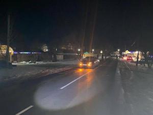 В Азовском районе на трассе иномарка сбила пешехода