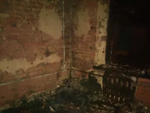 В Азове при пожаре бабушка погибла из-за непотушенной сыном сигареты