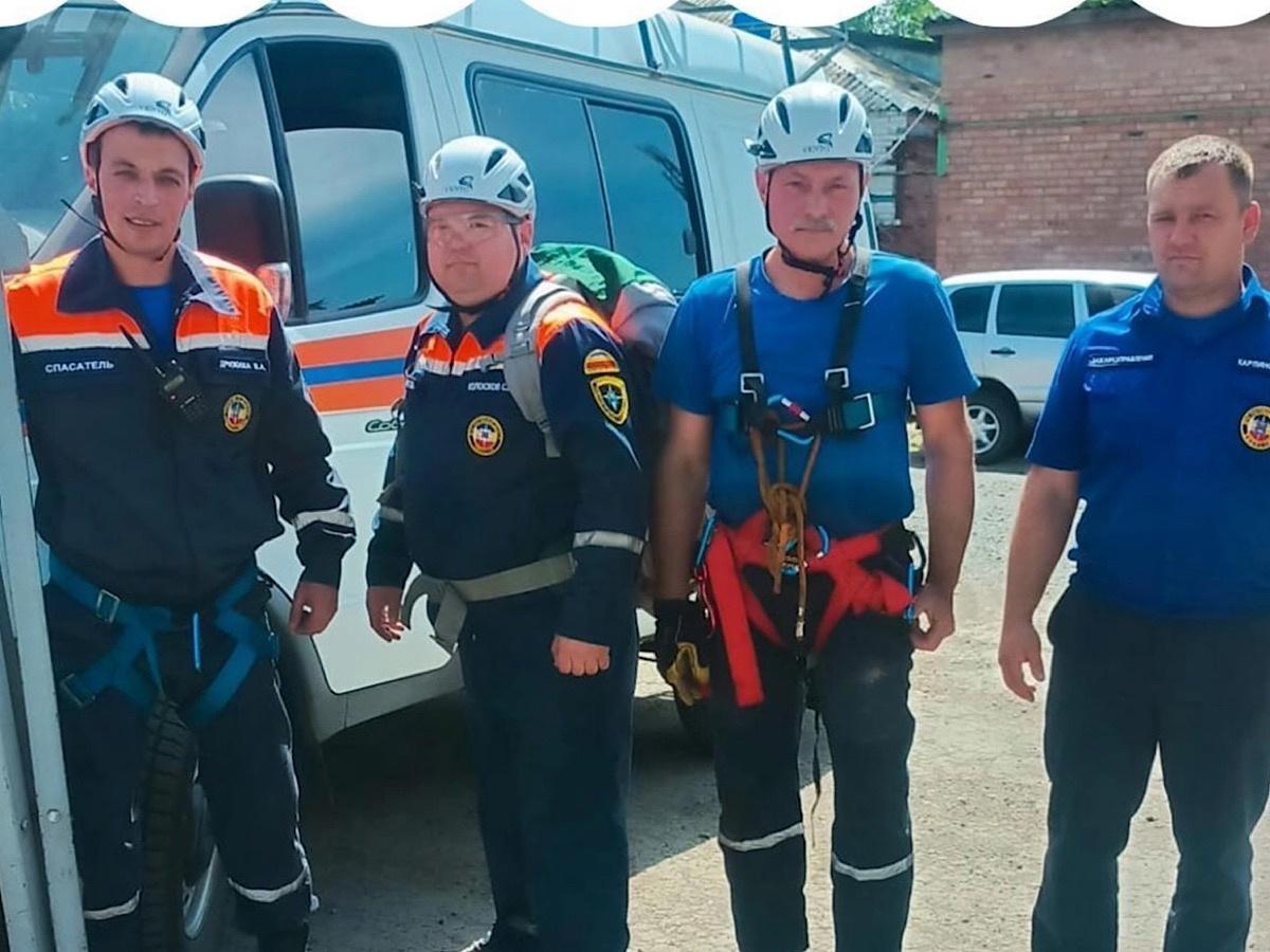 В Азовском районе спасли из глубокого колодца 83-летнего мужчину