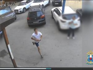 В Ростовской области мужчину подозревают в ограблении нескольких пенсионерок