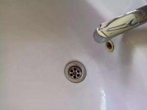 Жители двух микрорайонов Азова остались без горячей воды