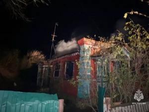 Двое детей и мужчина погибли при пожаре в Азовском районе