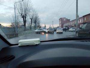 В Азове столкнулись две легковушки