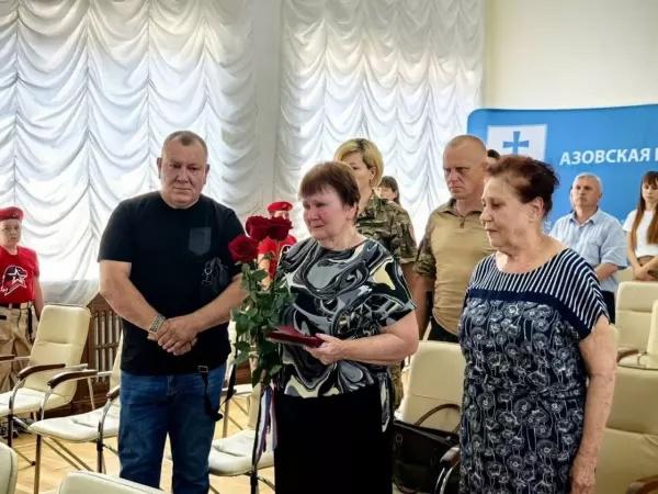 Бойца из Азова посмертно представили к госнаграде