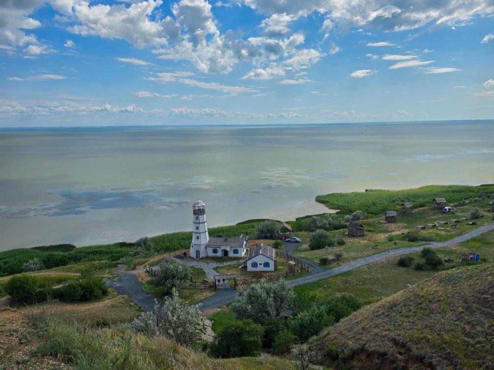 Заморный период из-за аномальной жары объявили в Азовском море