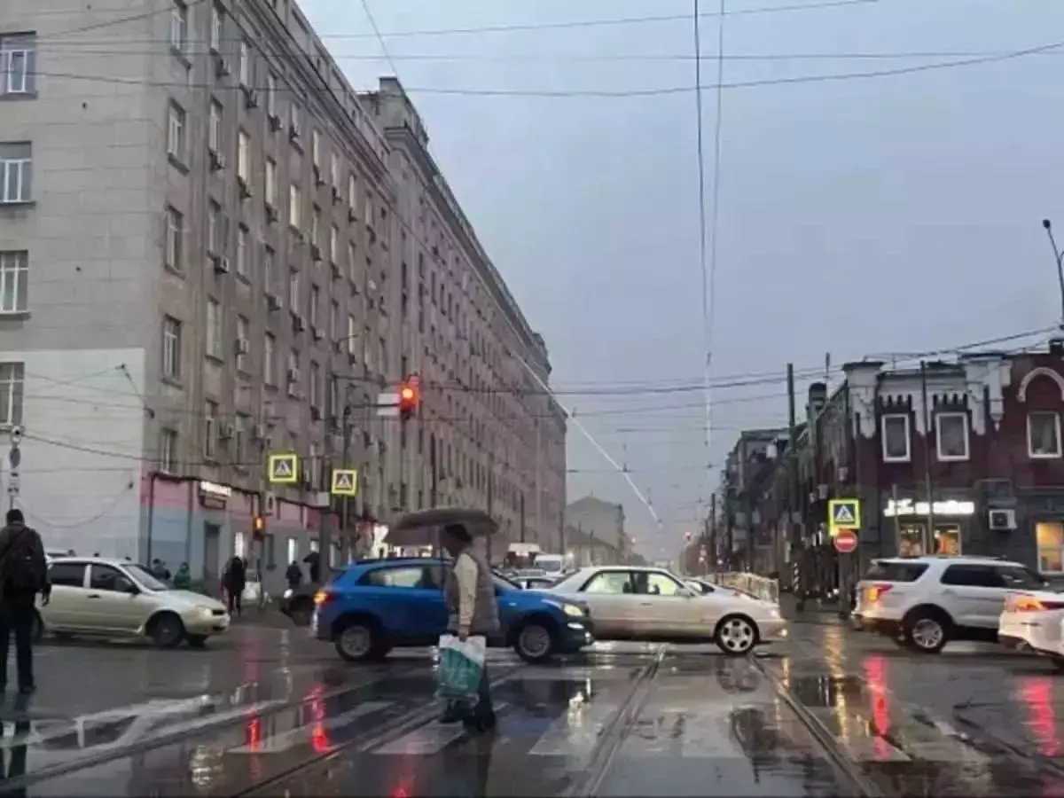 Из-за дождя водителей Ростовской области предупреждают быть осторожнее