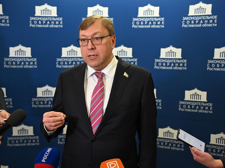 Донские депутаты приняли закон о наставничестве, инициированный Александром Ищенко