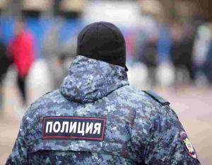 В Азовском районе спустя 9 лет мужчина признался в том, что украл деньги у родственницы