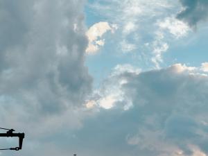 В небе над Азовским районом отбили воздушную атаку