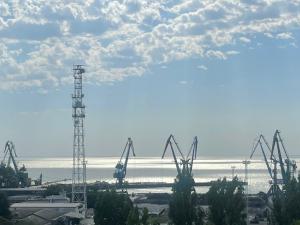 В портах Азовского моря завершился период ледокольных проводок