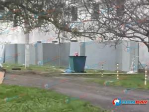 Аварийный памятник культуры амбар Мочалина оцепили сигнальной лентой