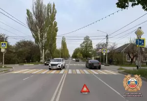 В Азове внедорожник сбил 15-летнего подростка